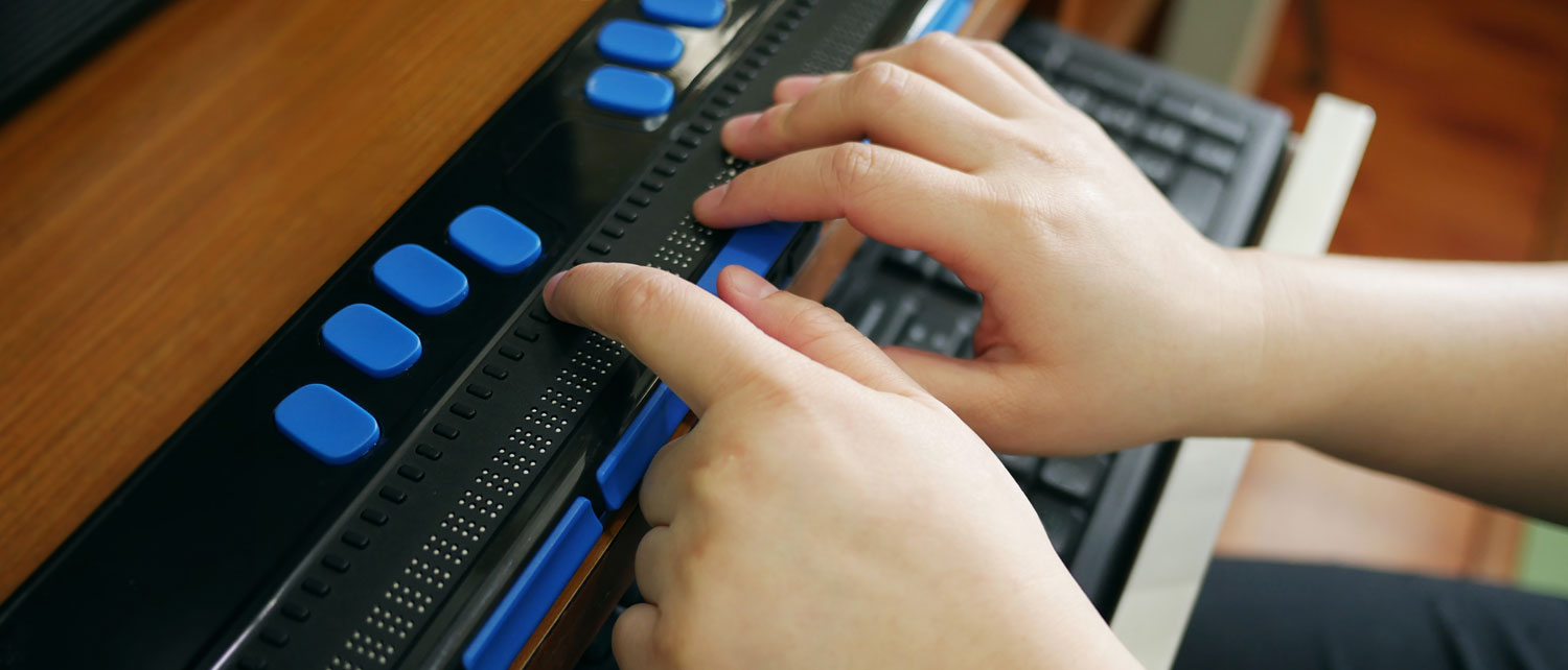 Braille-Schrift-Hilfe | Projekt für Blinde und Sehbehinderte | Claere Jung Stiftung